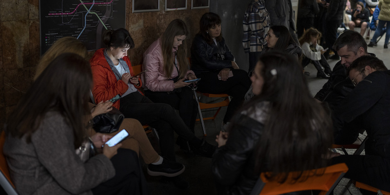 Niente luce e internet: Ucraina sempre più al buio e isolata