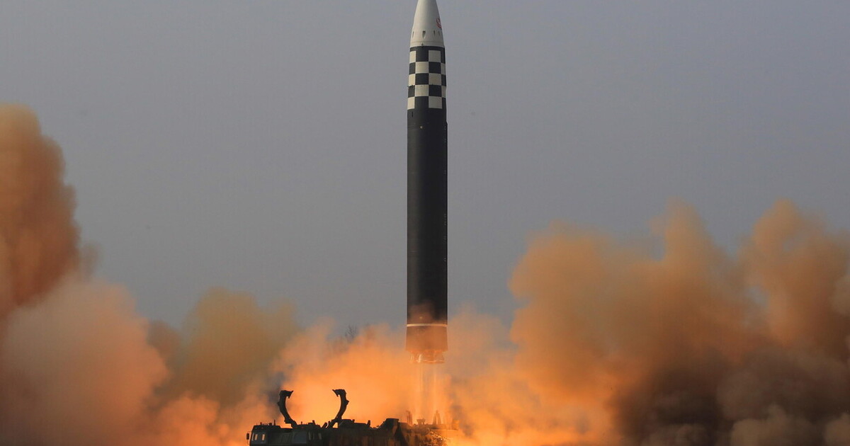 Alla fine Washington e Seul reagiscono ai missili di Kim: ne lanciano 4, uno si schianta sul suolo sudcoreano
