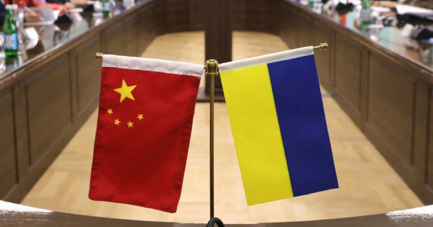 La Cina si preoccupa solo per i suoi: "Situazione grave in Ucraina, i cinesi presenti tornino a casa"