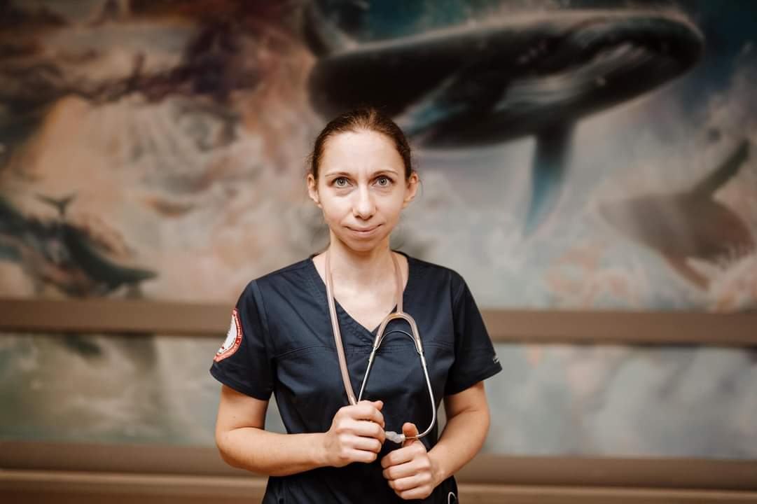 Storia di Oksana Leontieva, l'oncologa dei bambini uccisa dalle bombe russe in un ospedale di Kiev