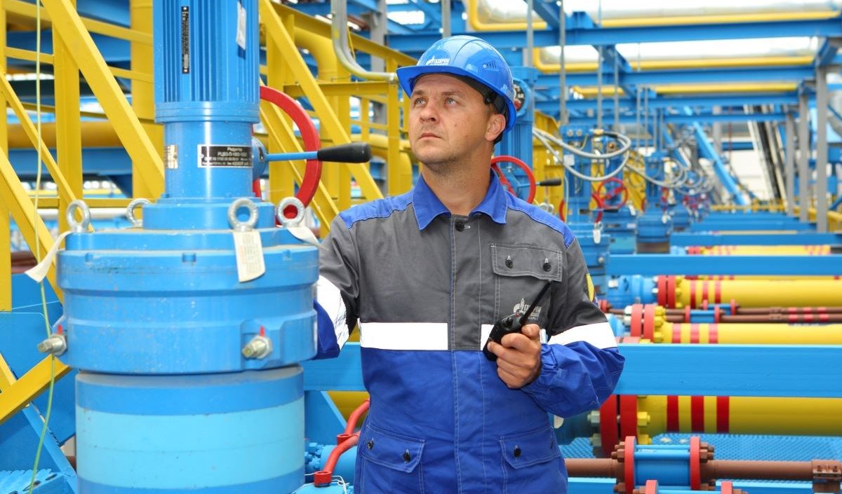 Gazprom ferma la fornitura di gas all'Italia e accampa con Eni una scusa poco credibile