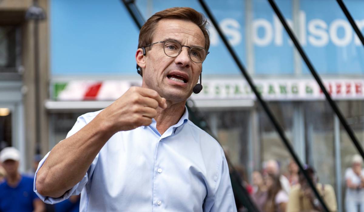Il conservatore Kristersson è il nuovo premier svedese. Governerà per la prima volta nella storia con l'estrema destra