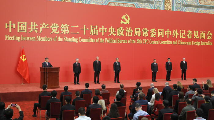 E' ufficiale: inizia il terzo mandato per Xi Jinping. Li Qiang sarà il nuovo numero 2