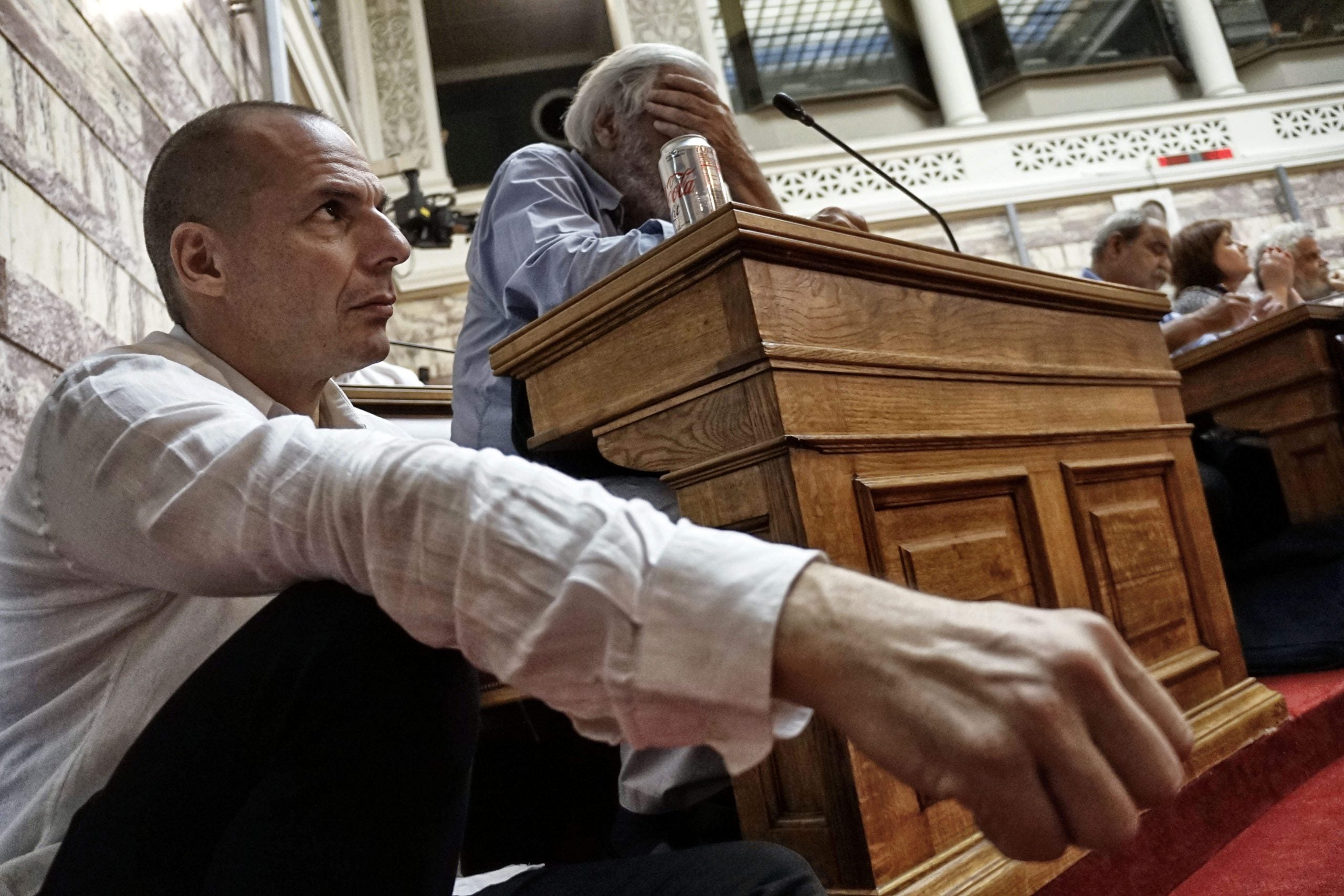 Chi è Yanis Varoufakis, l'economista greco icona della sinistra radicale