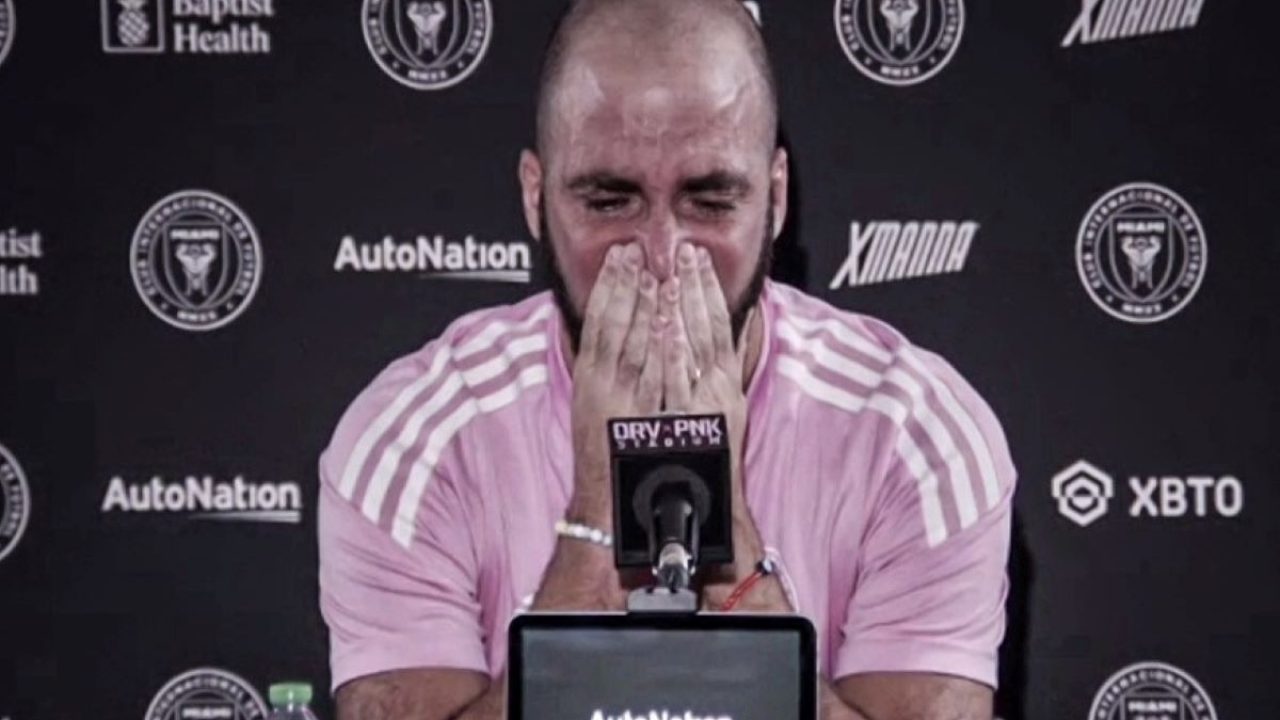 Higuain dà l'addio al calcio, il video delle lacrime del campione argentino