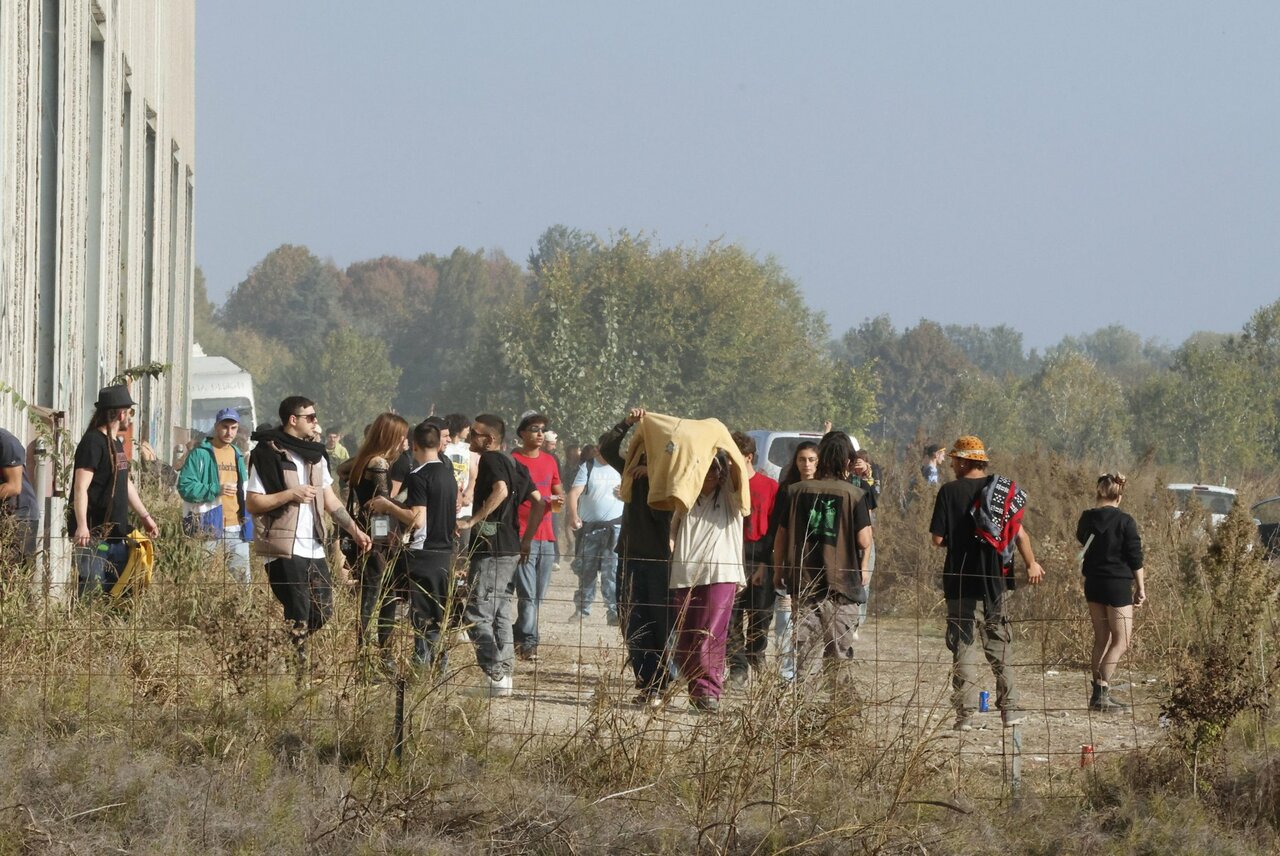 Rave, il decreto cambia: via dalla norma le manifestazioni, ma resta la pena di 6 anni