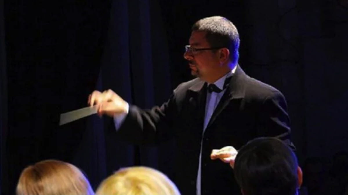 Kherson: i russi uccidono un direttore d'orchestra che si era rifiutato di suonare per il concerto degli occupanti