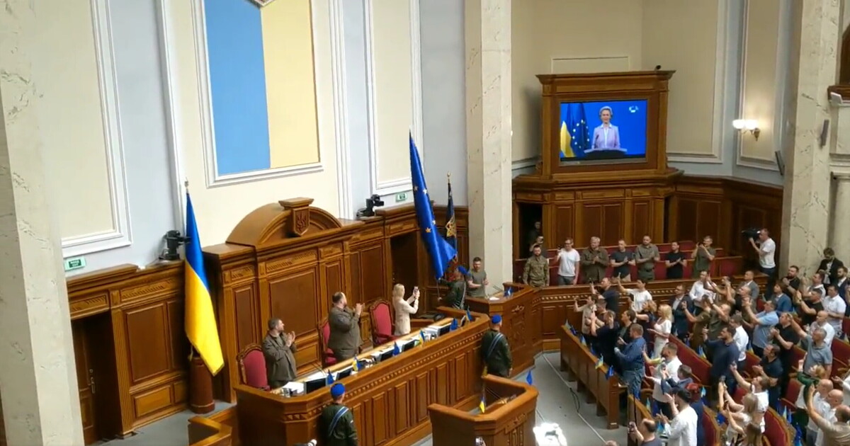 Per avere i fondi promessi dalla Ue, l'Ucraina dovrà varare alcune riforme: ecco quali