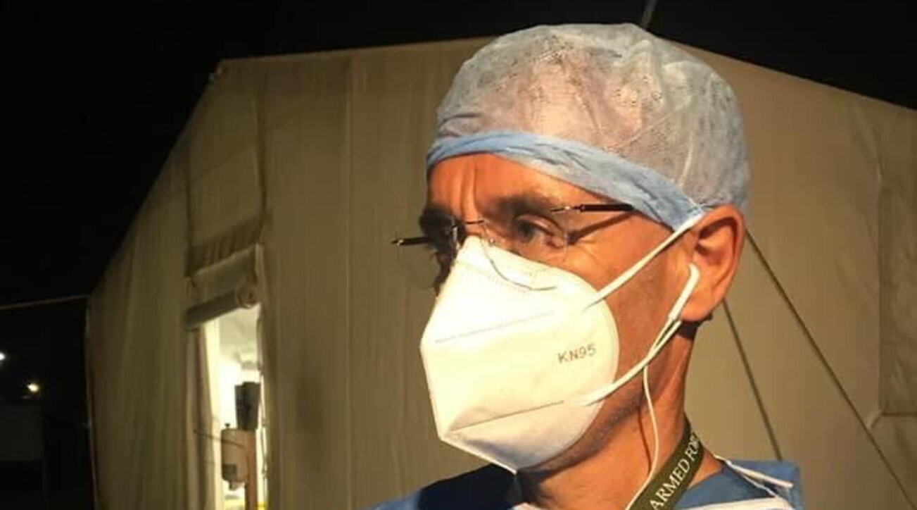 Il chirurgo contro il governo Meloni: "Se tornano i no-vax in ospedale mi licenzio"