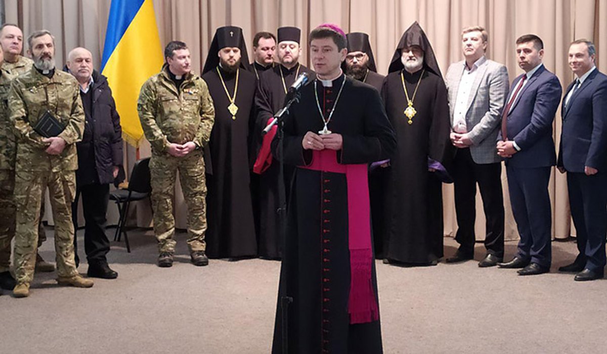 Ucraina, il vescovo latino di Kiev: "Bombe russe senza sosta, Mosca non vuole il dialogo"