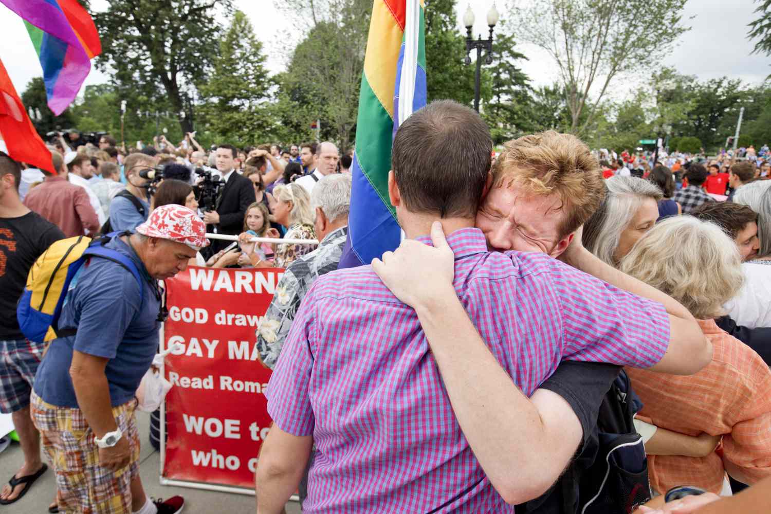 "Respect for Marriage act": negli Usa approvata la legge che tutela i matrimoni omosessuali e interrazziali