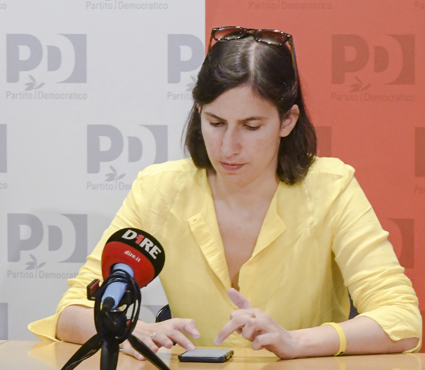 Schlein (Pd): "Irresponsabile non fare un'opposizione comune". E lancia una sfida a Giorgia Meloni...