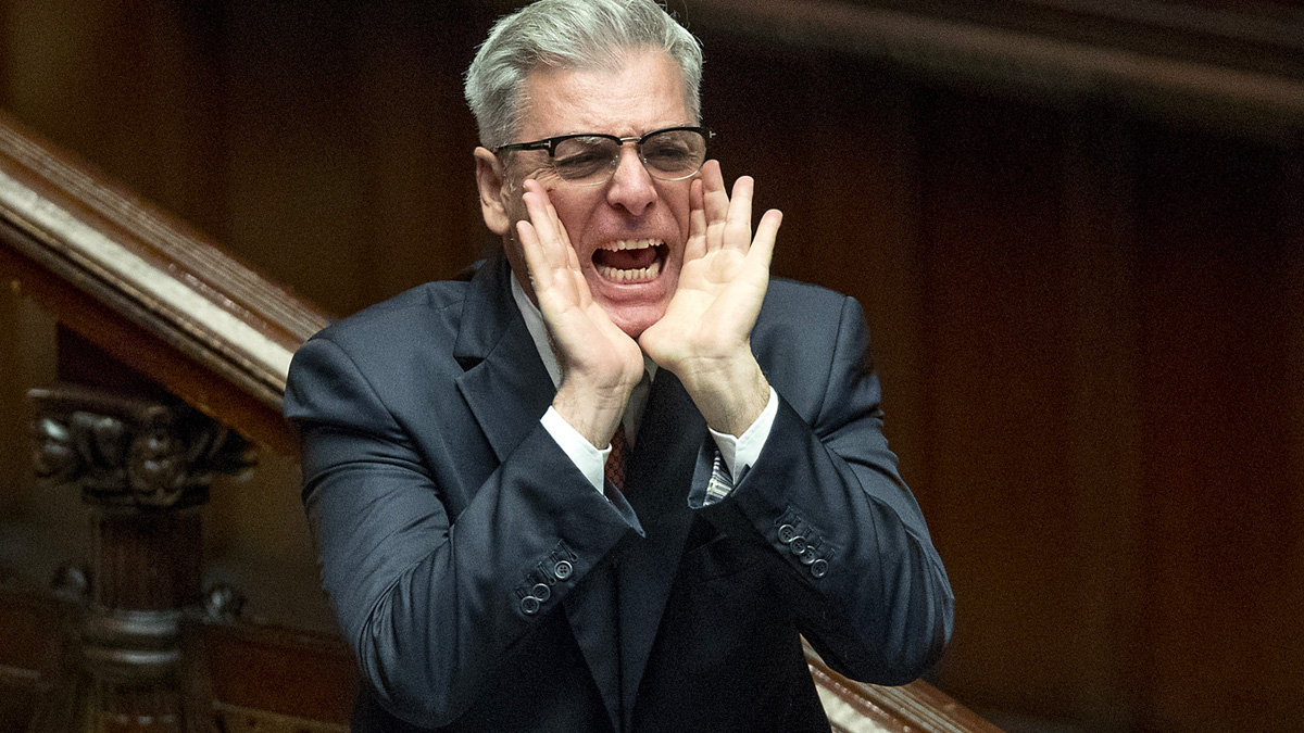 Il governo cala la maschera, Mollicone (Fdi): "Norma anti rave anche per i palazzi occupati, come lo Spin Time a Roma"