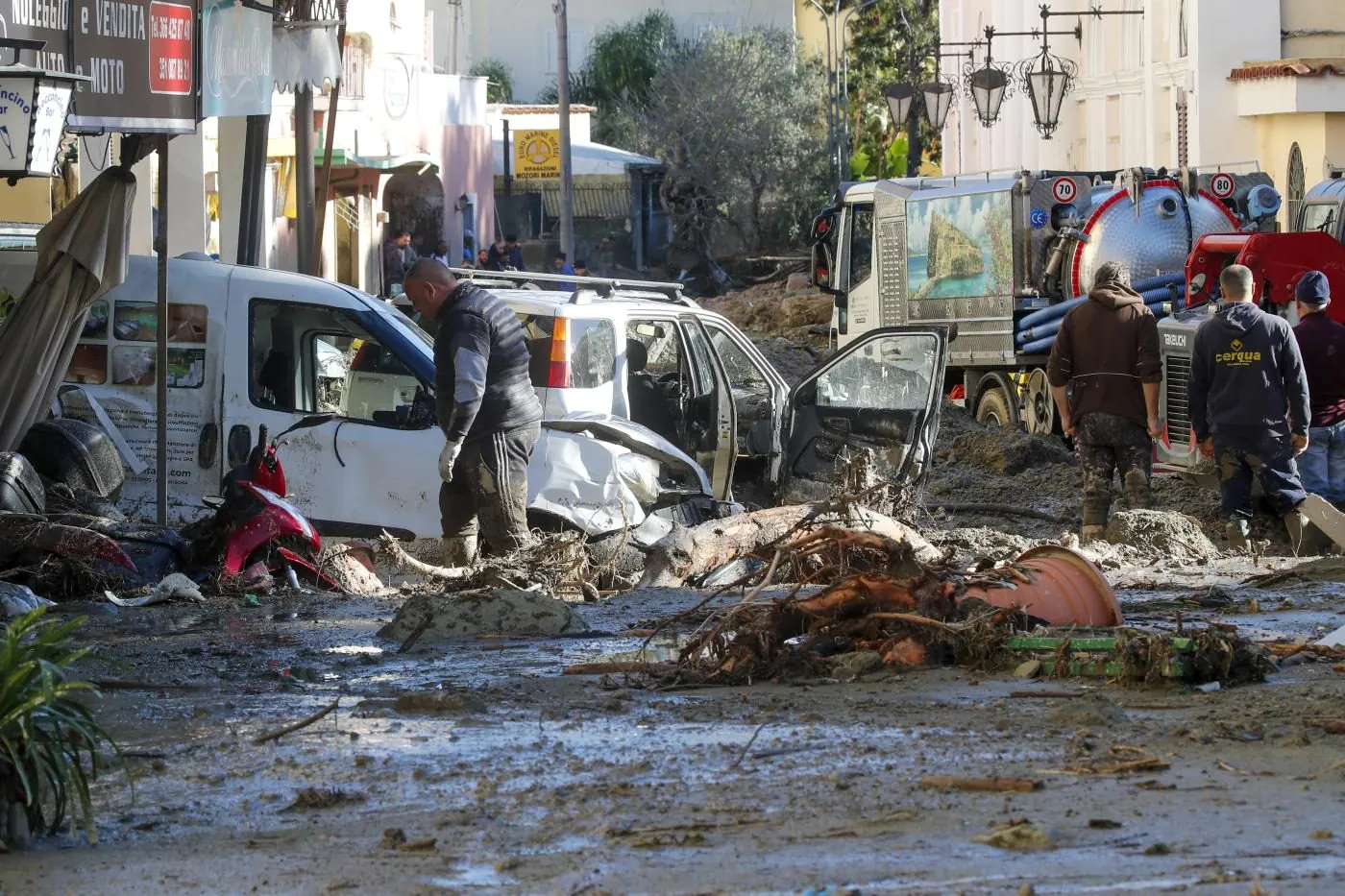 Ischia, la Procura indaga sugli allarmi inascoltati: accusa di omicidio colposo