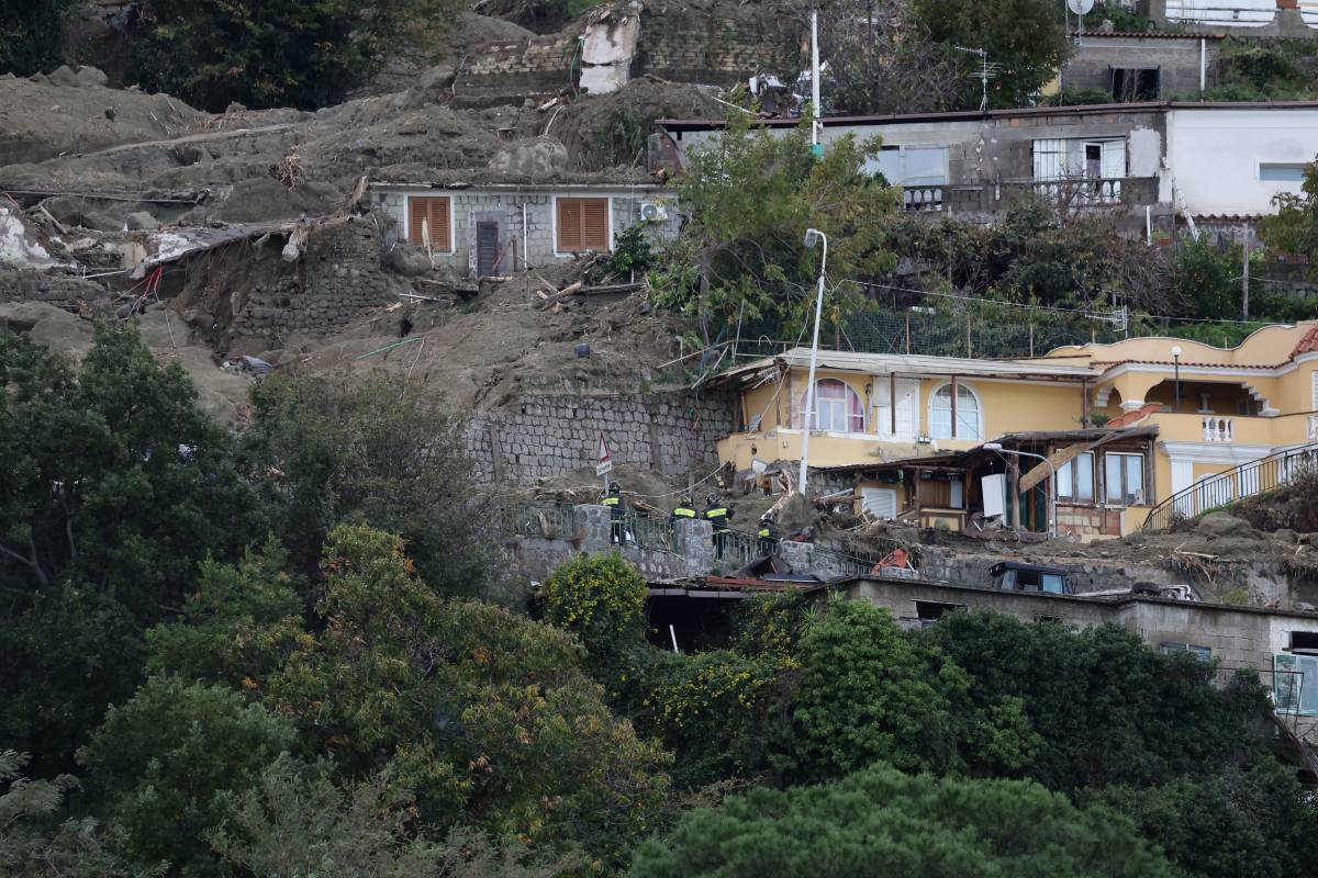 Ischia, le 8 vittime della colata di fango: la storia di due famiglie e dei loro 4 figli