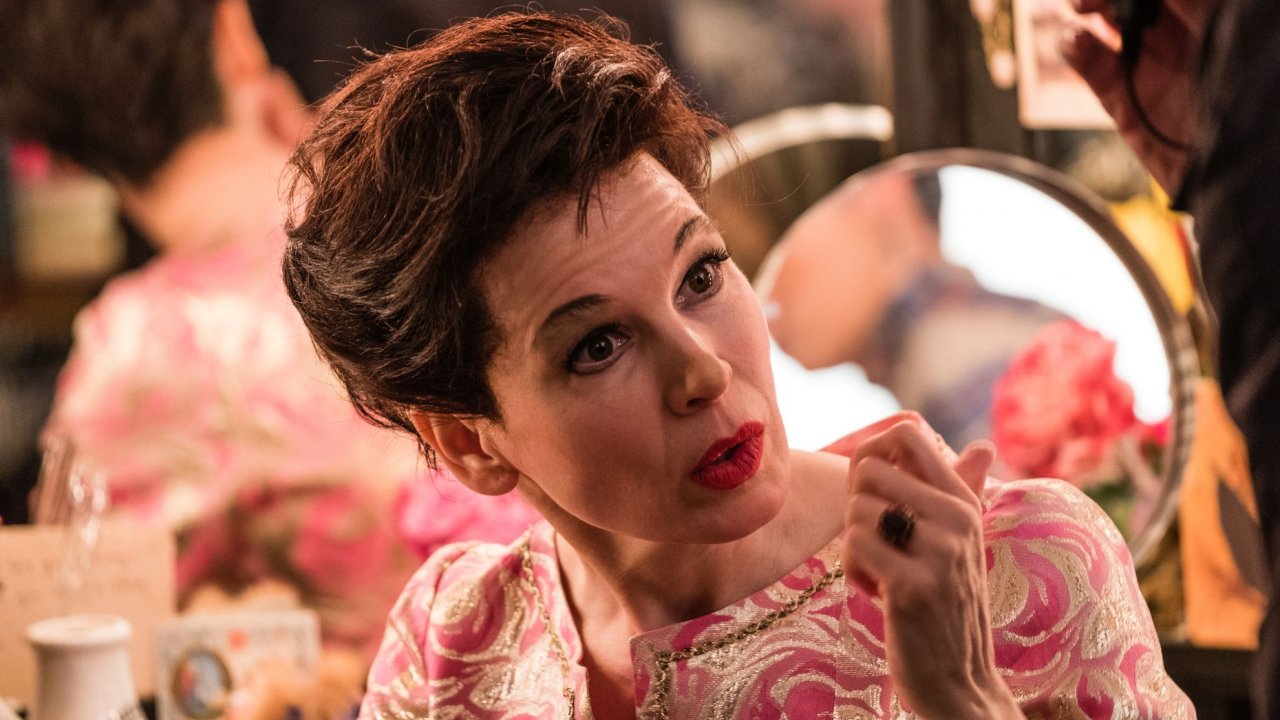 "Judy", questa sera alle 21.10 su Rai Movie il biopic su Judy Garland: ecco la trama