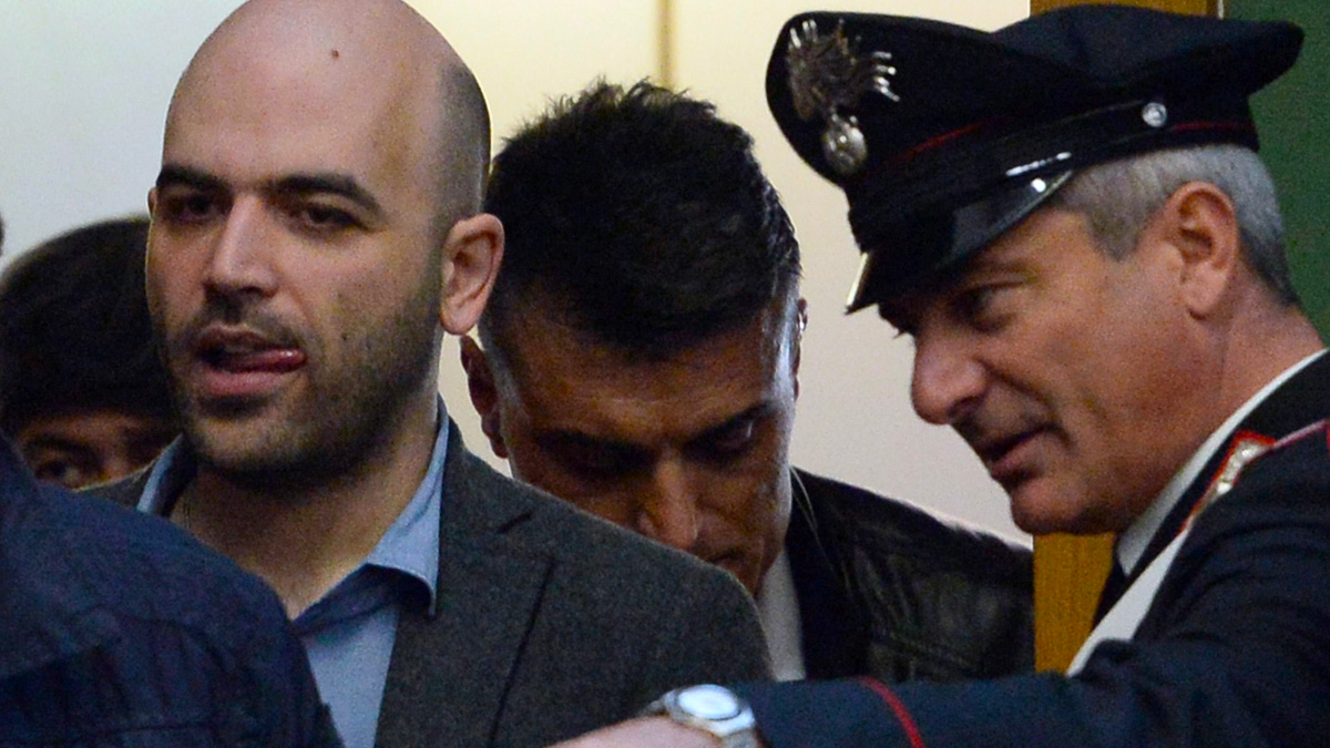 Saviano vs Meloni: "Non potevo tacere". I legali della premier: "Valutiamo il ritiro della querela"