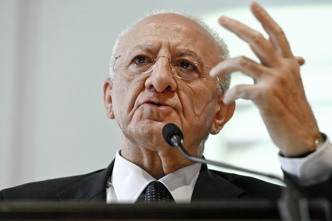 Autonomia, De Luca contro Calderoli: "E' una battaglia contro un'idea devastante"