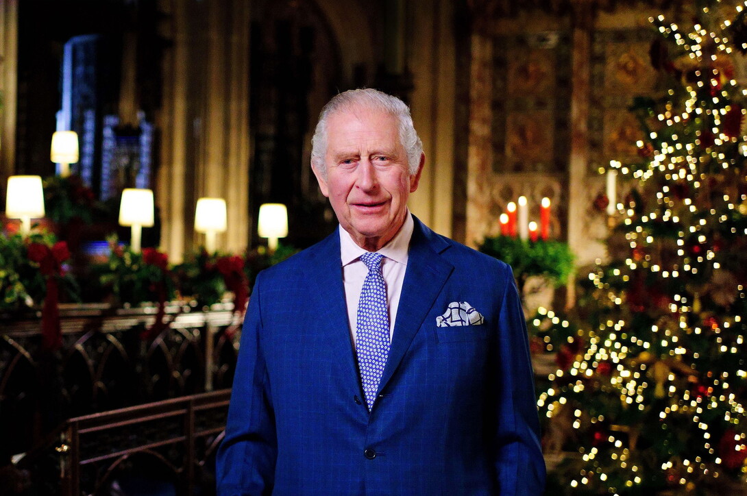 Cosa ha detto Re Carlo III nel suo primo messaggio di auguri natalizi alla nazione?