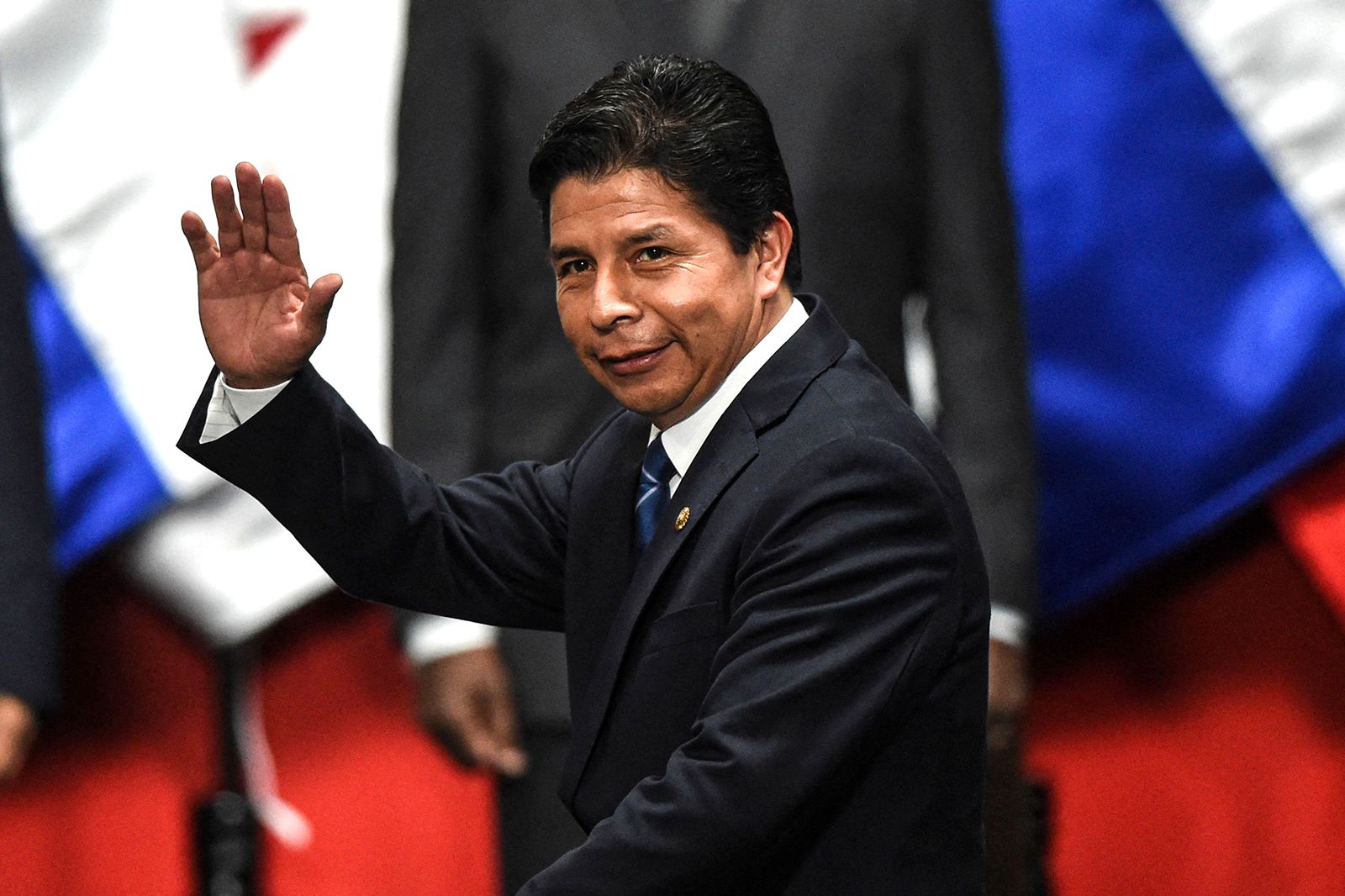 Perù, il presidente Castillo ha tentato un golpe: arrestato