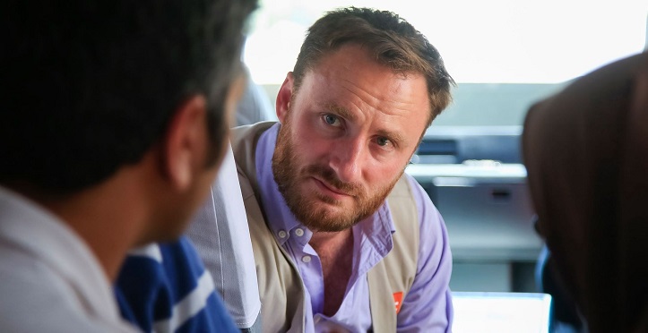 Condannato in Iran a 28 anni di carcere Olivier Vandecasteele, operatore umanitario belga