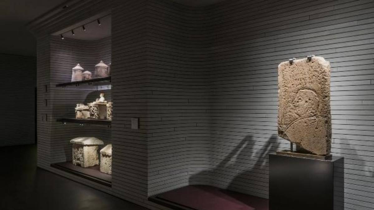 Stele La Fondazione Rovati di Milano ospita l'antica stele di Kaminia