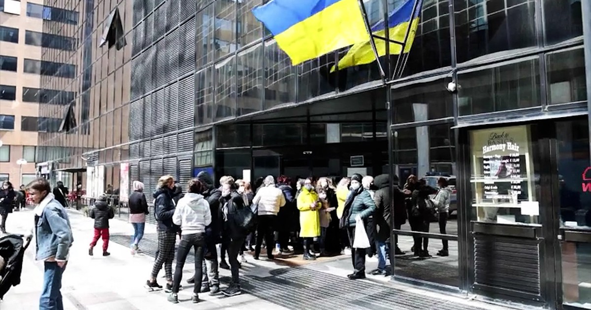 Ucraina, pacchi insanguinati nelle ambasciate europee: recapitati anche in Italia