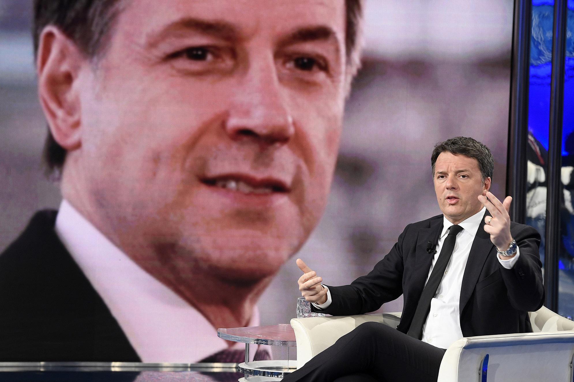 Conte a Renzi: "Sta sulle palle agli italiani di suo, non serve che mi attacchi continuamente"