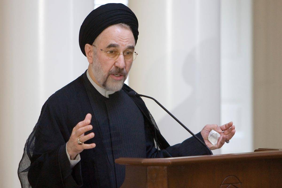 Iran, l'ex presidente Khatami: "Ascoltate le richieste dei manifestanti prima che sia troppo tardi"
