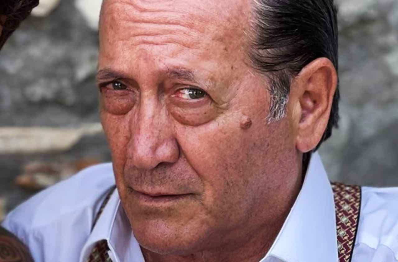 Tony Sperandeo è stato fatto scendere da un aereo per presunte minacce all'equipaggio