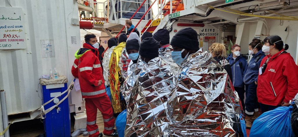 Maltempo e mare mosso rallentano la Geo Barents: arriverà ad Ancona con un giorno di ritardo