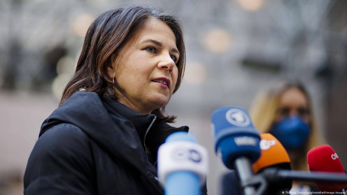 Baerbock: "La Germania c'&egrave; ma sui tanks la comunit&agrave; internazionale deve agire insieme"