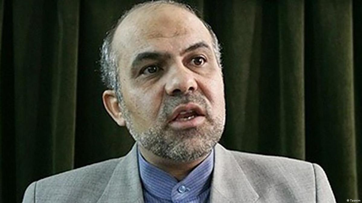 Iran, impiccato l'ex vice-ministro Akbari: accusato di essere una spia britannica