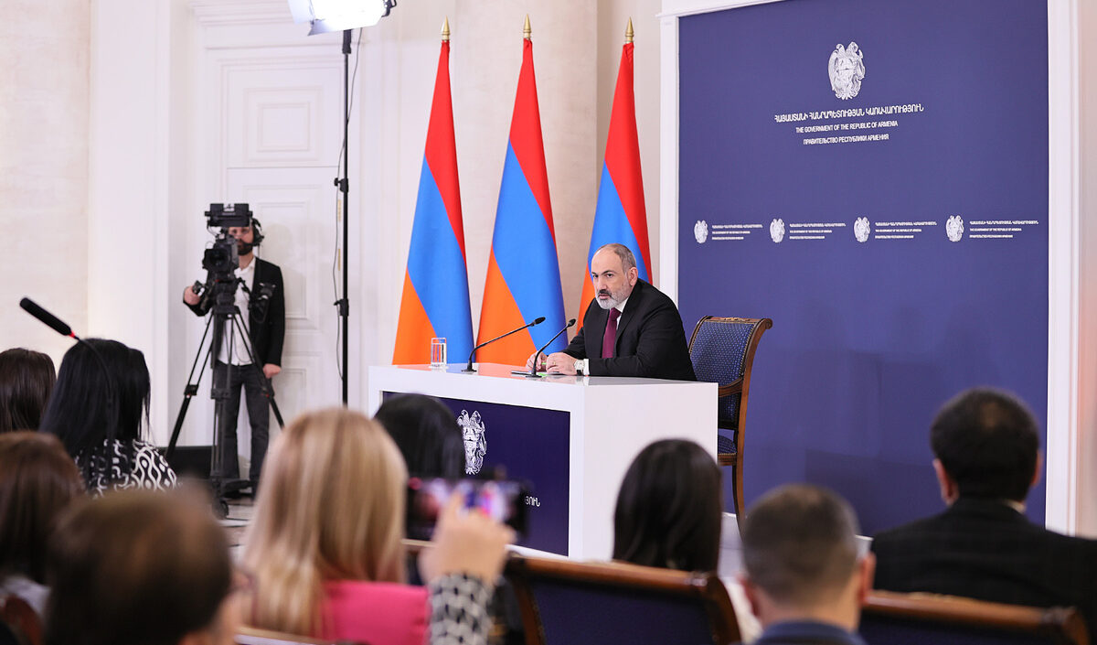 L'Armenia contro Putin: "La presenza militare russa minaccia il nostro paese"