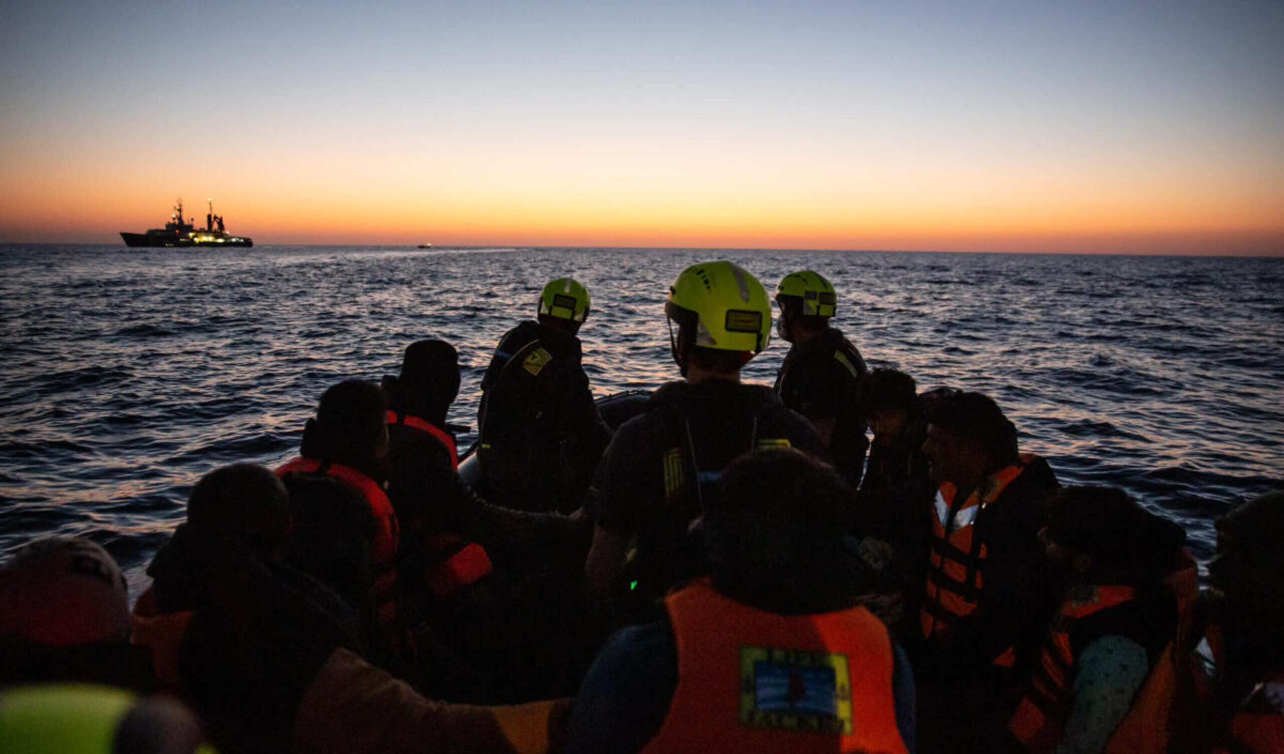 Migranti, Sos Humanity denuncia: "27 migranti fatti tornare con la forza in Libia"