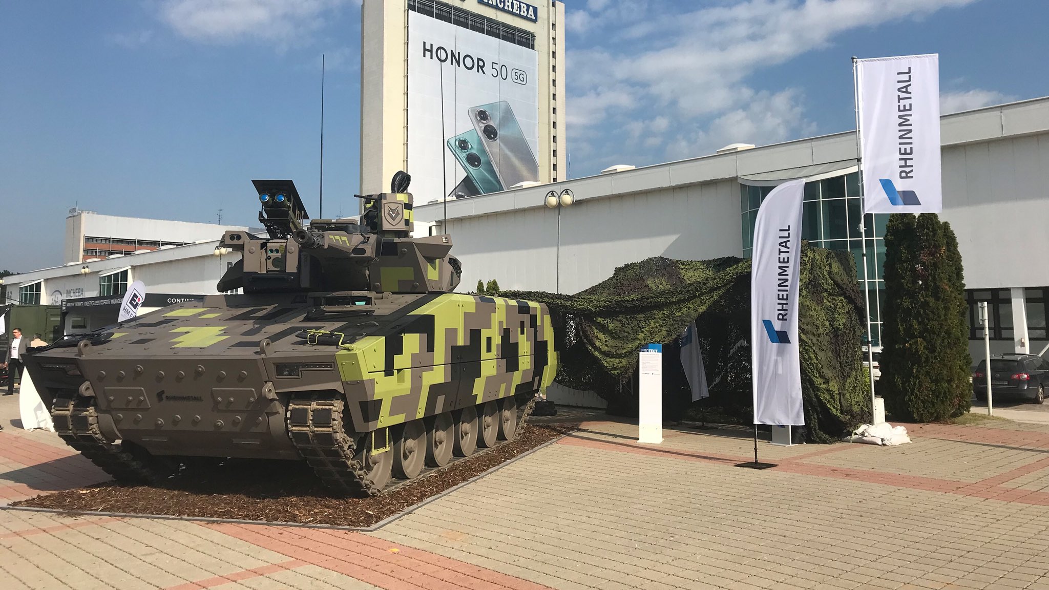 Il gruppo di armamenti Rheinmetall avverte: "Abbiamo ancora 22 veicoli Leopard 2A4, ma saranno pronti fra un anno"