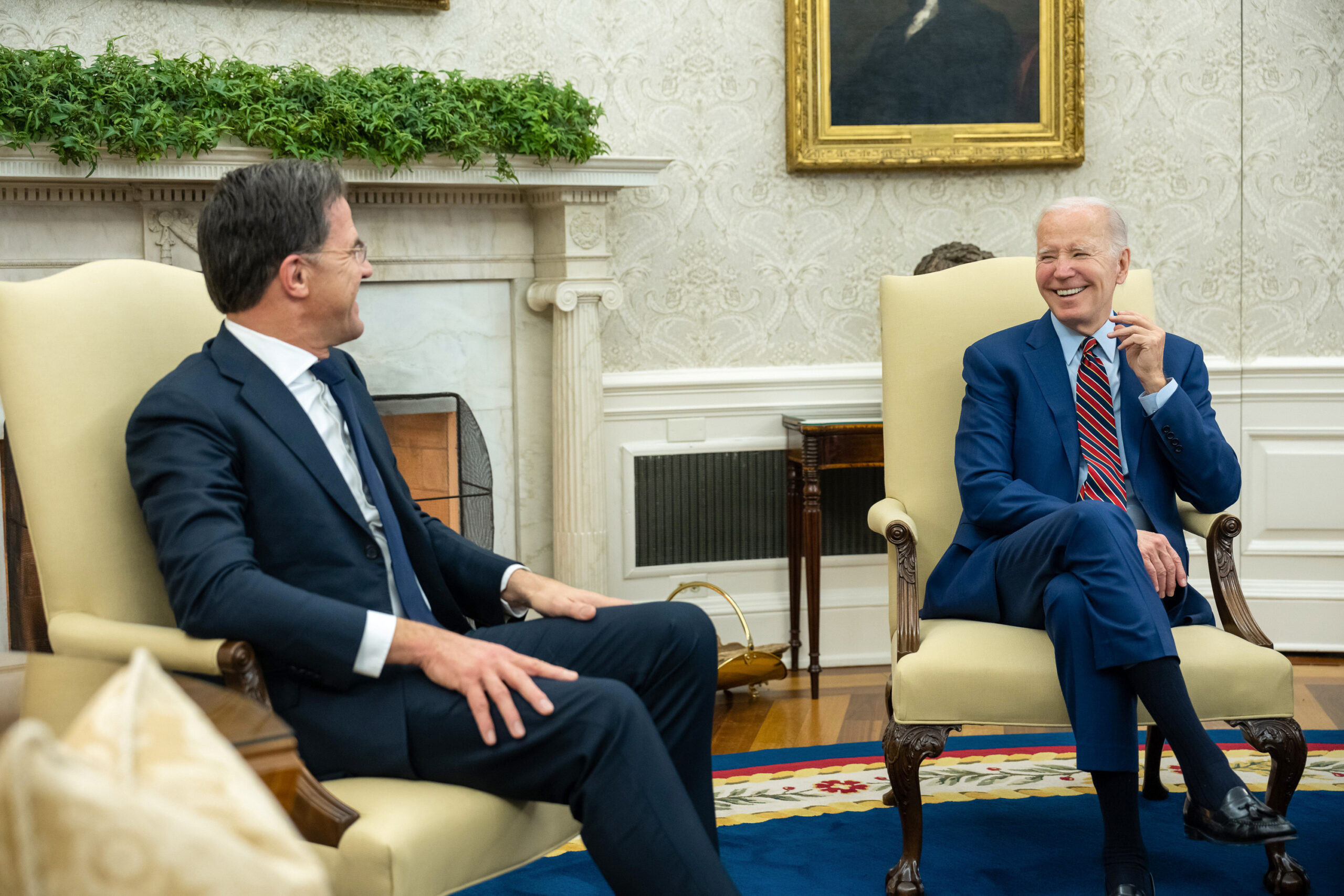 Biden: "La brutalità della Russia toglie ogni dubbio alla volontà di aiutare sempre di più l'Ucraina"