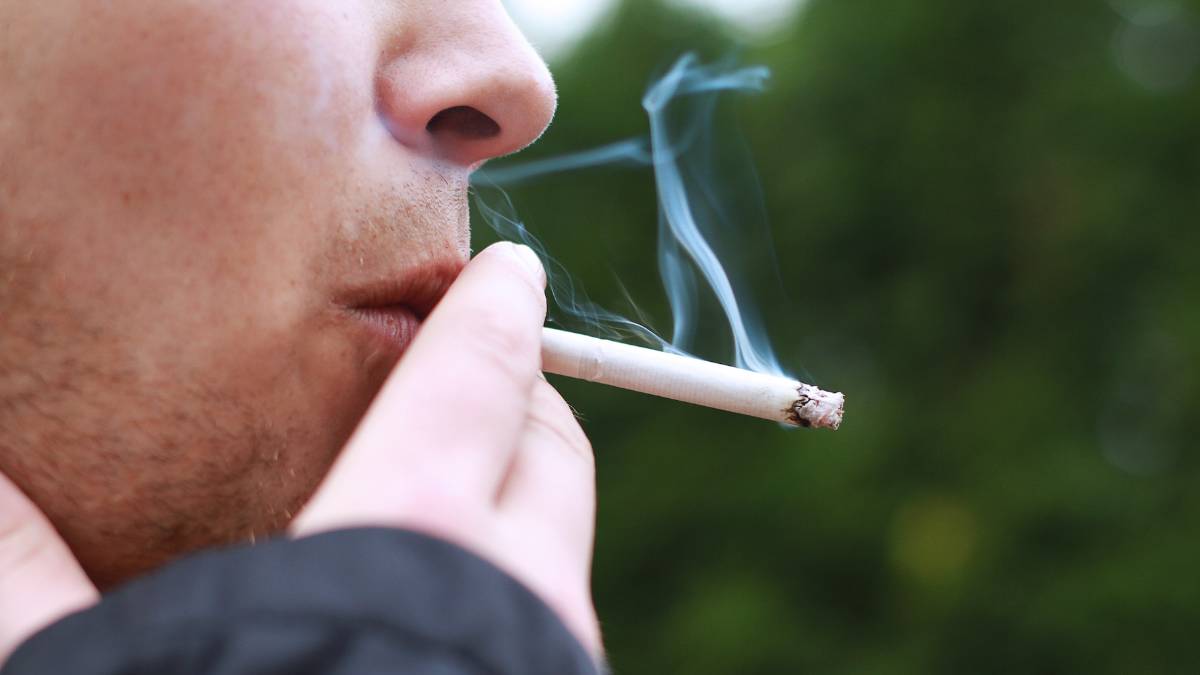 Il ministro Schillaci: “Le cure per i tumori legati al fumo costano il doppio delle imposte incassate”