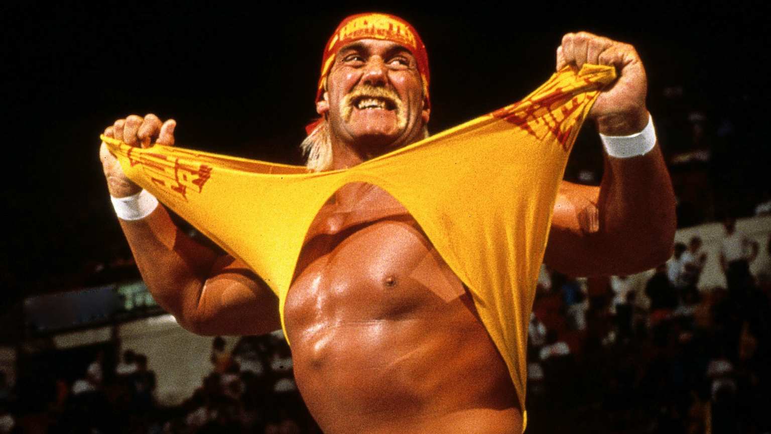 Hulk Hogan non sente più le gambe: il dramma del wrestler diventato un'icona