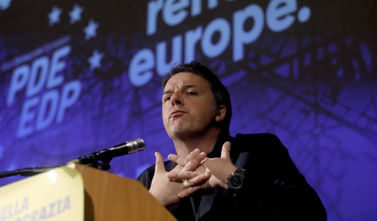 Matteo Renzi si sente onnipotente: "Mi candido per dare una sveglia all'Europa"
