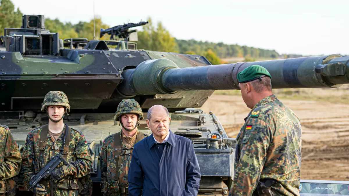 La Germania smentisce: "Nessuna pressione americana sull'invio dei tank Leopard a Kiev"