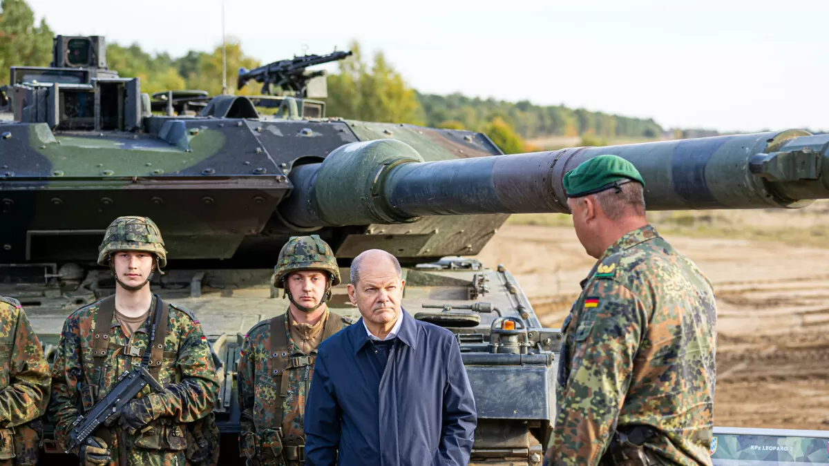 La Germania:  "Invieremo i carri armati Leopard 2 quando lo faranno anche gli Stati Uniti"