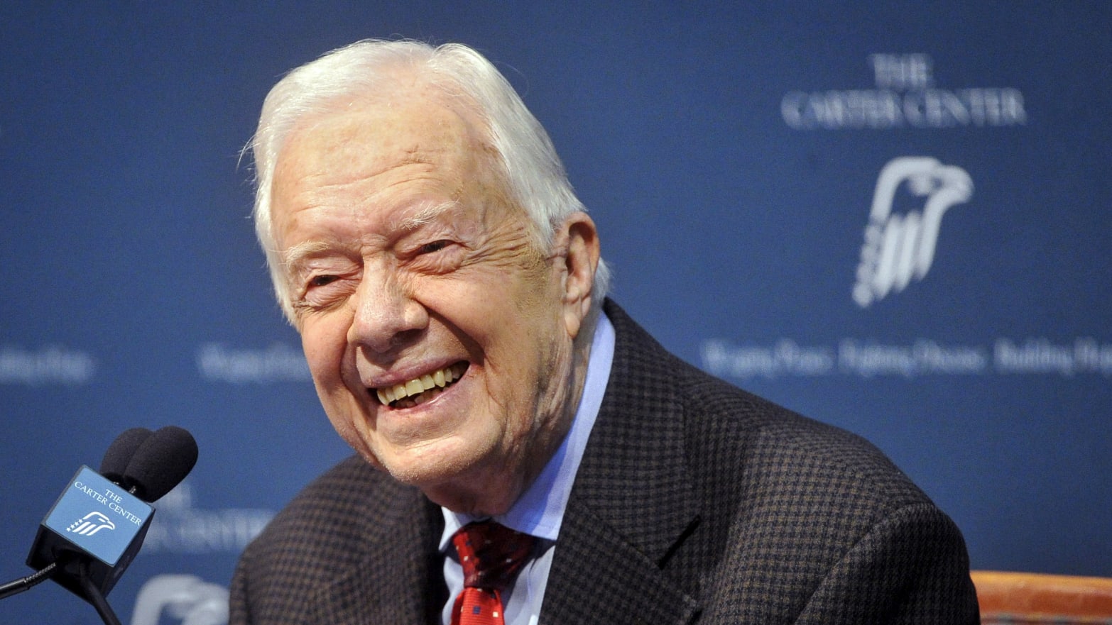 L'ex presidente Carter rinuncia alle cure e chiede di poter morire a casa sua