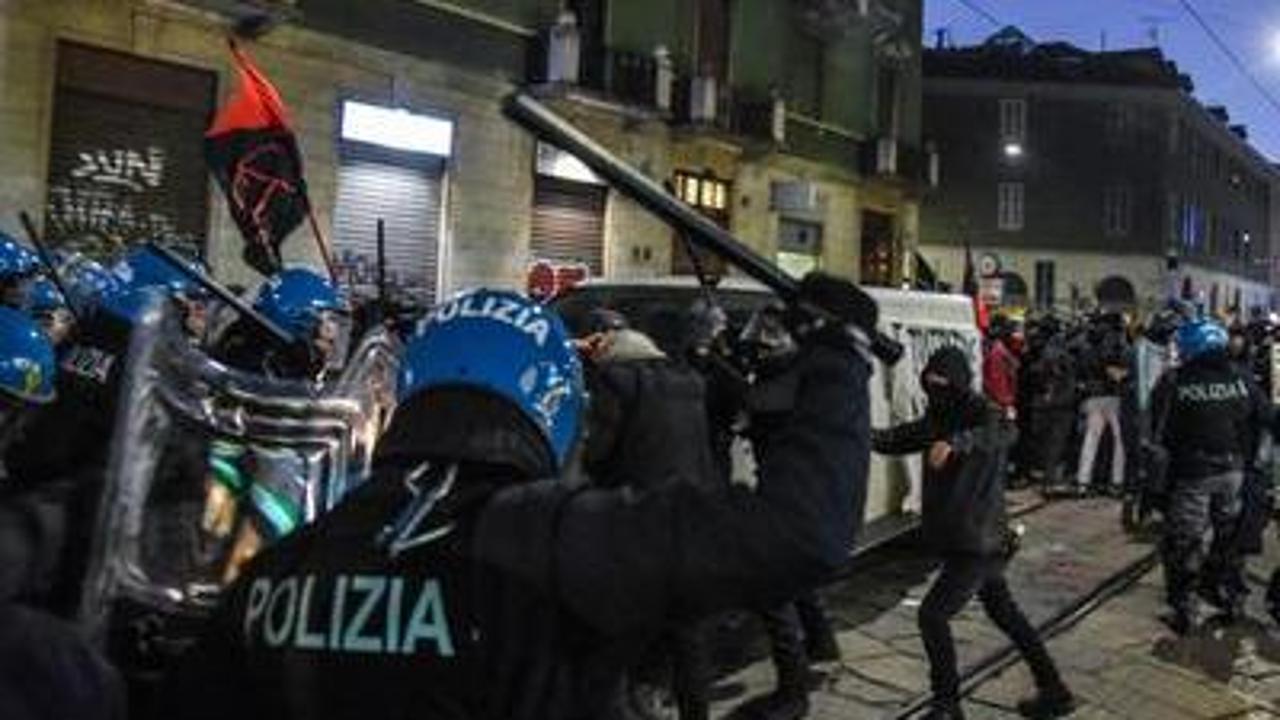 Governo Meloni e anarchici uniti dalla voglia di repressione: due metà che si cercano come nel mito di Platone