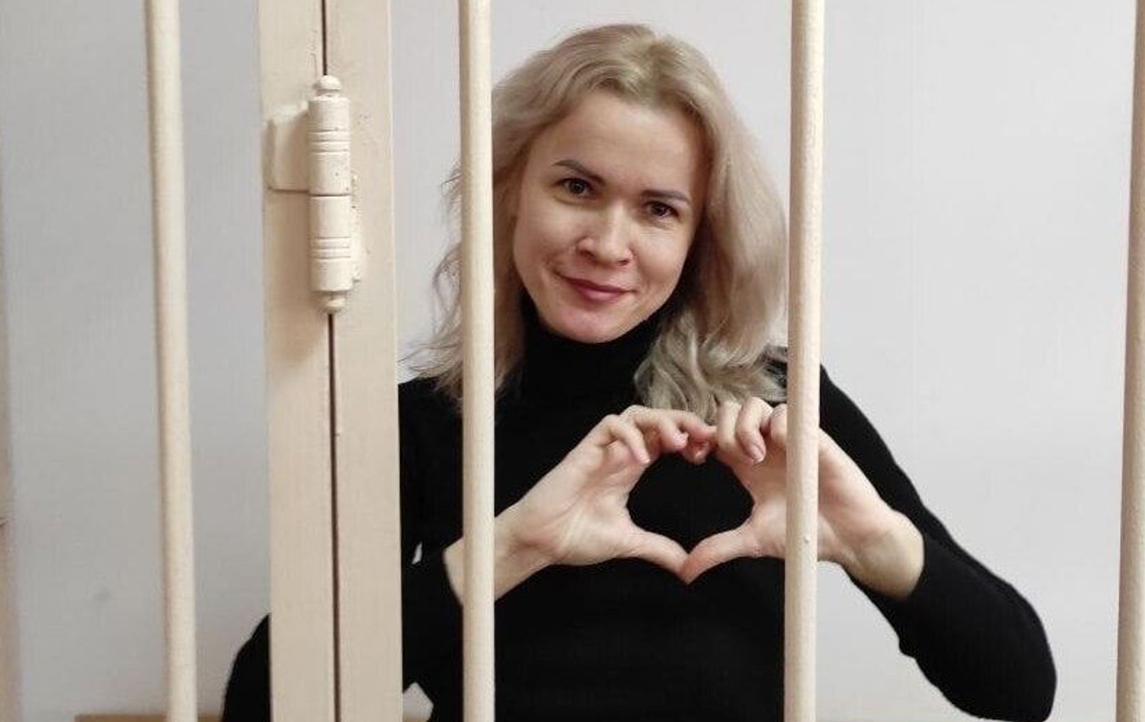 L'Onu chiede il rilascio della giornalista russa in cella perché raccontò la strage di Mariupol