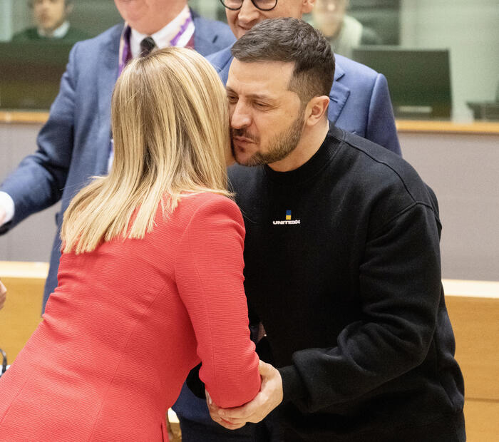La prima volta che Meloni e Zelensky si vedono di persona