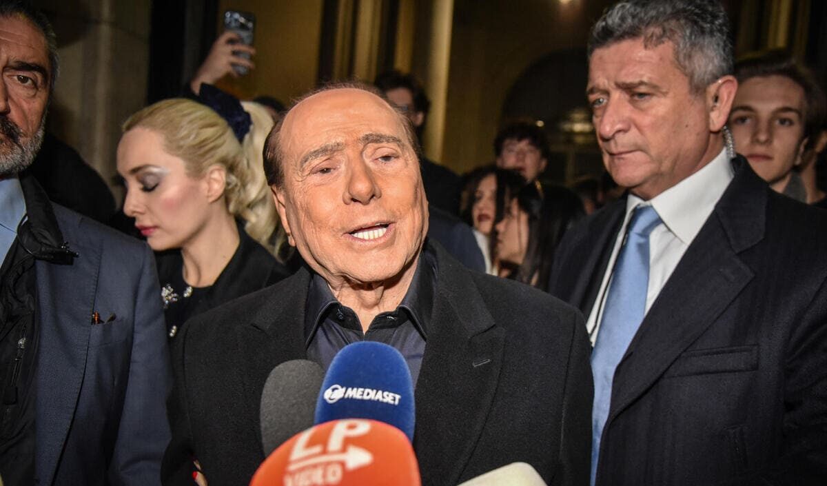 Berlusconi e Putin: perché Forza Italia è ancora il partito di Ruby è la nipote di Mubarak