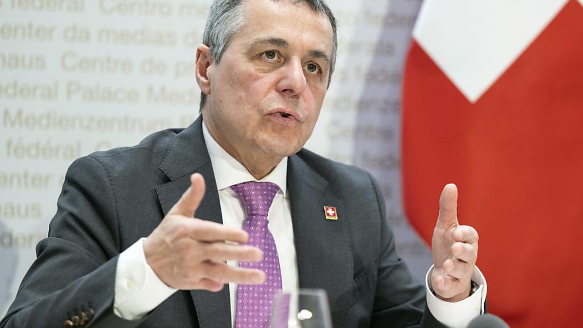 Ucraina, la Svizzera rivela: "A Ginevra colloqui riservati per far finire la guerra"