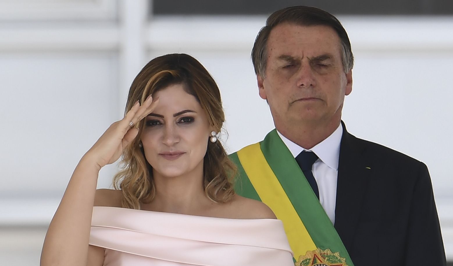 Michelle Bolsonaro: "Mio marito non ha paura di essere arrestato, è rimasto negli Usa per riposarsi"