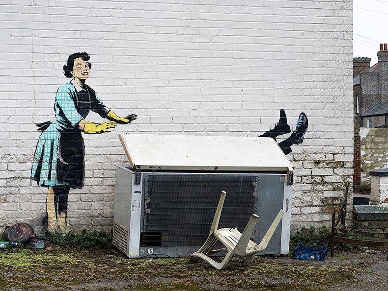 Per San Valentino Banksy ha firmato un'opera simbolica contro la violenza sulle donne